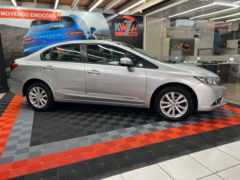 CIVIC 2.0 LXR 16V FLEX 4P AUTOMÁTICO - 2014 - NOVO HAMBURGO