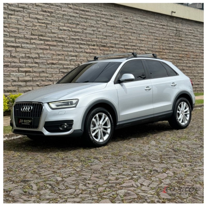 Q3 2.0 TFSI AMBIENTE QUATTRO 4P GASOLINA S TRONIC