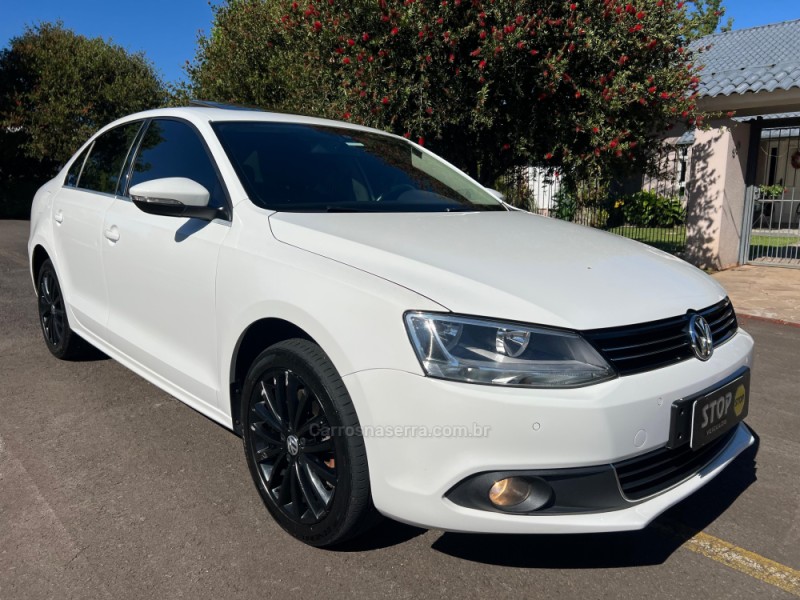 jetta 2.0 tsi highline 200cv gasolina 4p tiptronic 2013 dois irmaos