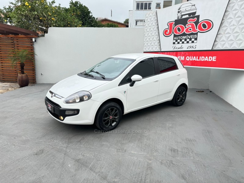 PUNTO 1.4 ATTRACTIVE 8V FLEX 4P MANUAL