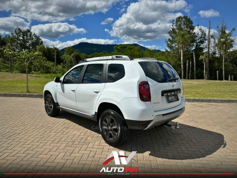 DUSTER 1.6 DYNAMIQUE 4X2 16V FLEX 4P AUTOMÁTICO - 2018 - SAPIRANGA