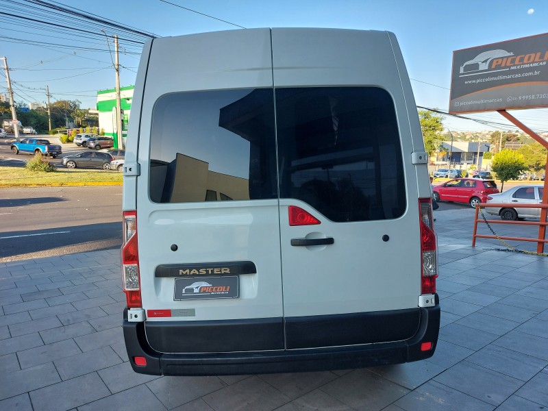 MASTER 2.5 DCI MINIBUS L3H2 16 LUGARES 16V DIESEL 3P MANUAL - 2019 - CAXIAS DO SUL