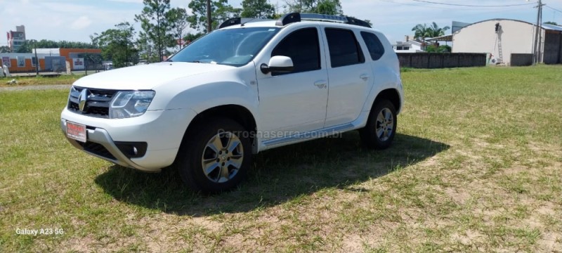 DUSTER 1.6 DYNAMIQUE 4X2 16V FLEX 4P MANUAL - 2016 - SOMBRIO