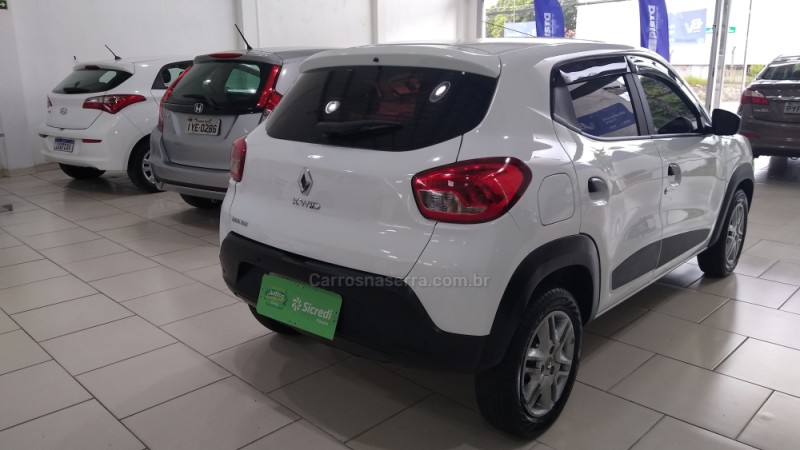 KWID 1.0 12V SCE FLEX ZEN MANUAL - 2018 - NOVO HAMBURGO