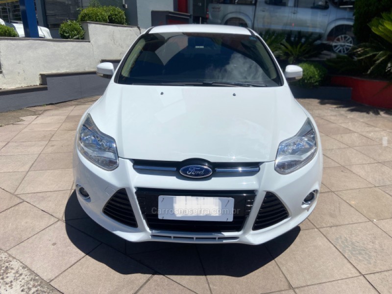 focus 2.0 titanium sedan 16v flex 4p automatico 2014 bento goncalves