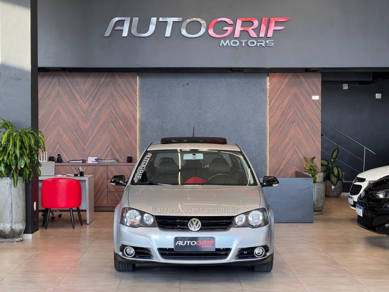 GOLF 1.6 MI SPORTLINE 8V FLEX 4P MANUAL - 2012 - CAMPO BOM