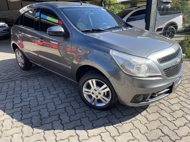 AGILE 1.4 MPFI LTZ 8V FLEX 4P MANUAL - 2011 - NOVA PETRóPOLIS