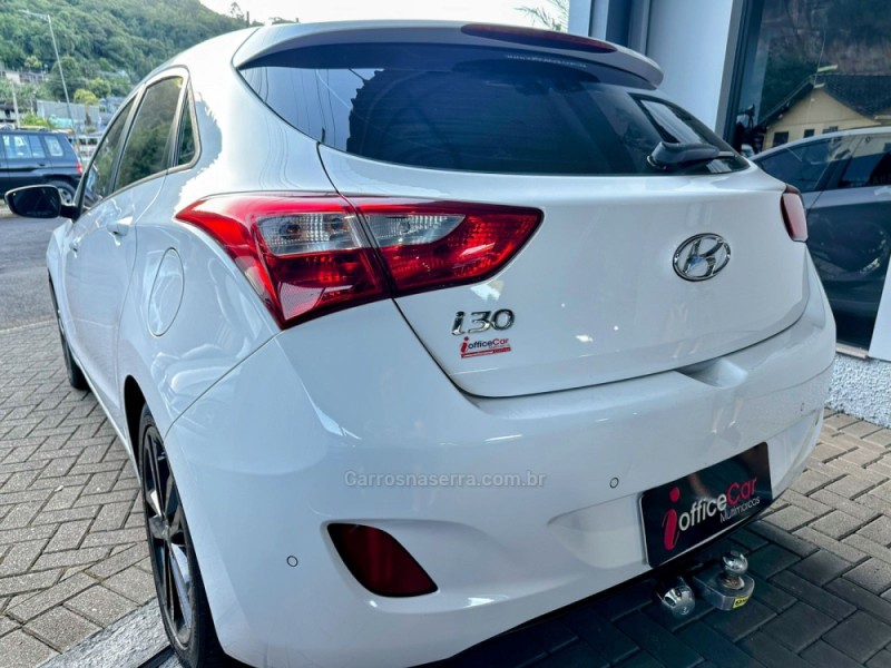 I30 1.8 MPI 16V GASOLINA 4P AUTOMATICO - 2016 - TRêS COROAS