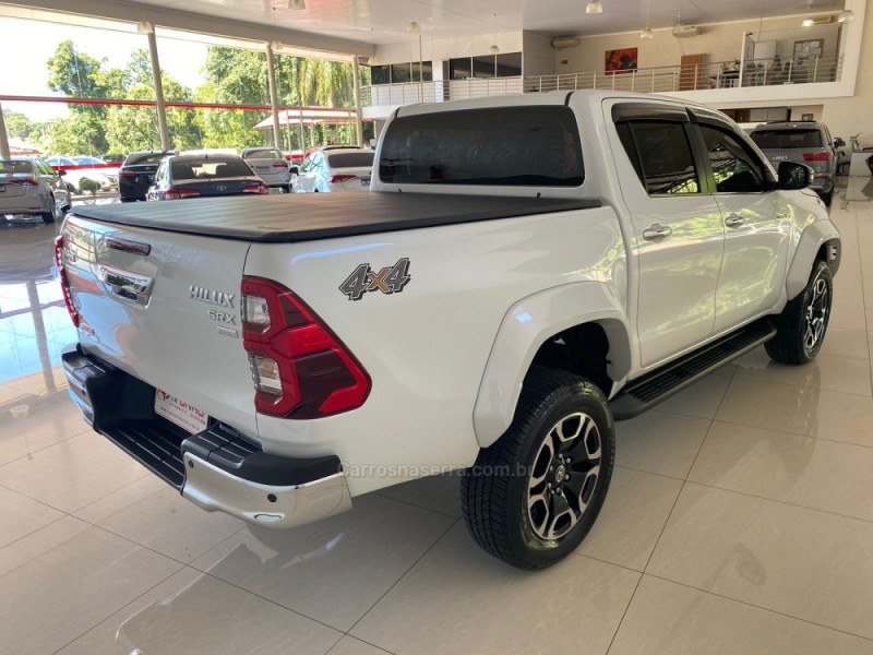 HILUX 2.8 SRX PLUS 4X4 CD TURBO DIESEL 4P AUTOMÁTICO - 2024 - LAJEADO