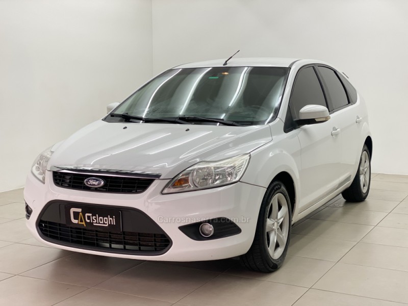 FOCUS 1.6 GLX 16V FLEX 4P MANUAL - 2013 - CARLOS BARBOSA