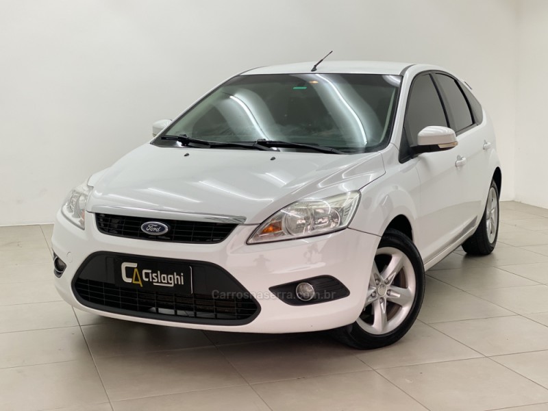 FOCUS 1.6 GLX 16V FLEX 4P MANUAL - 2013 - CARLOS BARBOSA