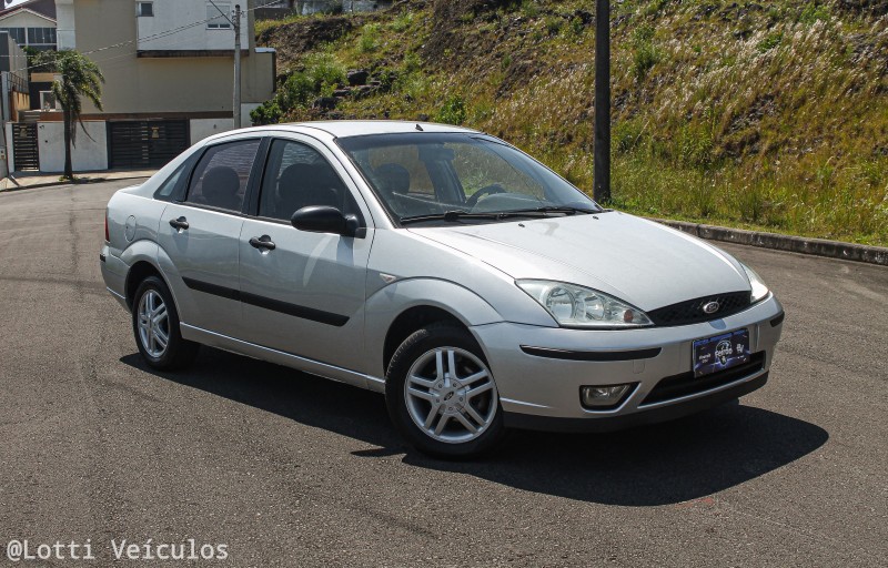 focus 1.6 gl sedan 8v flex 4p manual 2008 farroupilha