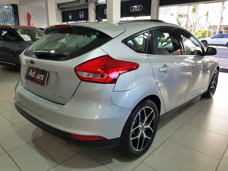 FOCUS 2.0 TITANIUM HATCH 16V FLEX 4P AUTOMÁTICO - 2018 - CAXIAS DO SUL