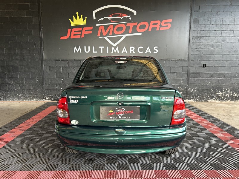 CORSA 1.6 MPFI GLS SEDAN 8V GASOLINA 4P MANUAL - 2000 - CAXIAS DO SUL