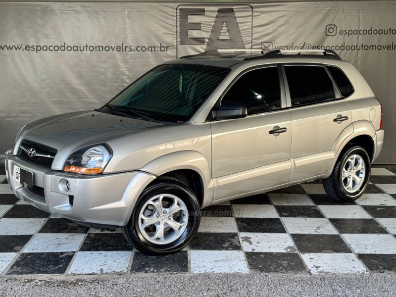 tucson 2.0 mpfi gl 16v 142cv 2wd gasolina 4p manual 2010 nova prata