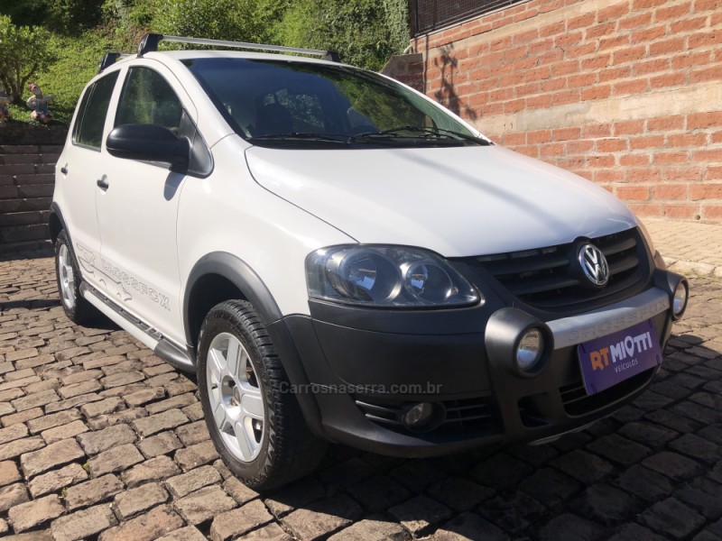 CROSSFOX 1.6 MI FLEX 8V 4P MANUAL - 2009 - MUçUM