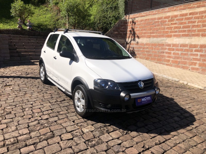 CROSSFOX 1.6 MI FLEX 8V 4P MANUAL - 2009 - MUçUM