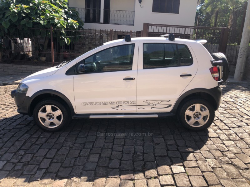 CROSSFOX 1.6 MI FLEX 8V 4P MANUAL - 2009 - MUçUM