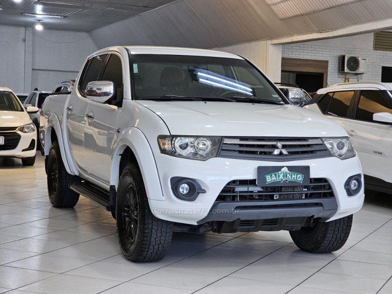 L200 TRITON 3.5 4X4 CD V6 24V GASOLINA 4P AUTOMÁTICO - 2015 - SAPUCAIA DO SUL