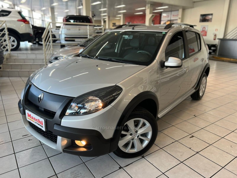 sandero 1.6 stepway 16v flex 4p automatico 2013 caxias do sul