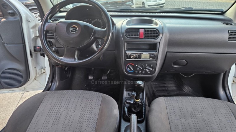 CORSA 1.4 MPFI MAXX SEDAN 8V FLEX 4P MANUAL - 2009 - CAXIAS DO SUL