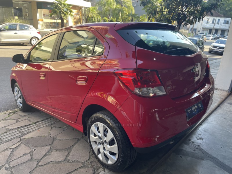 ONIX 1.4 MPFI LT 8V FLEX 4P MANUAL - 2016 - BENTO GONçALVES