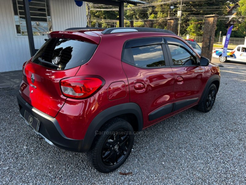 KWID 1.0 12V OUTSIDER FLEX 4P MANUAL - 2021 - CANELA