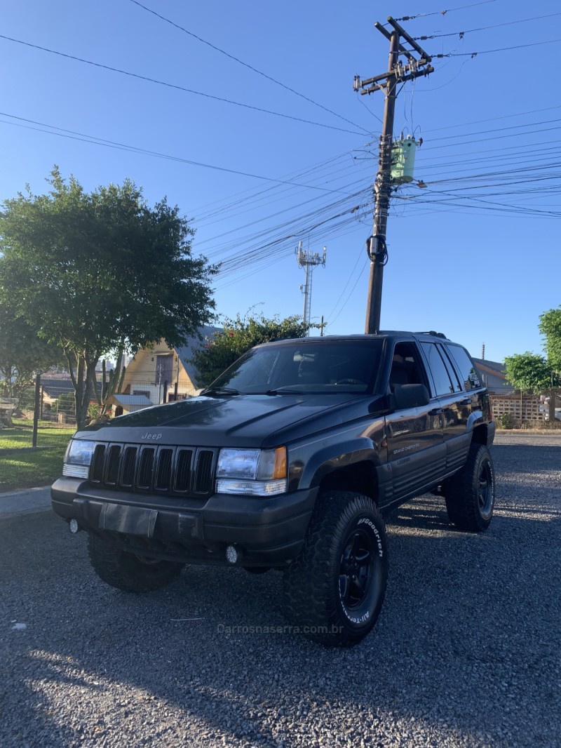 grand cherokee 4.0 laredo 4x4 6i 12v gasolina 4p automatico 1998 caxias do sul