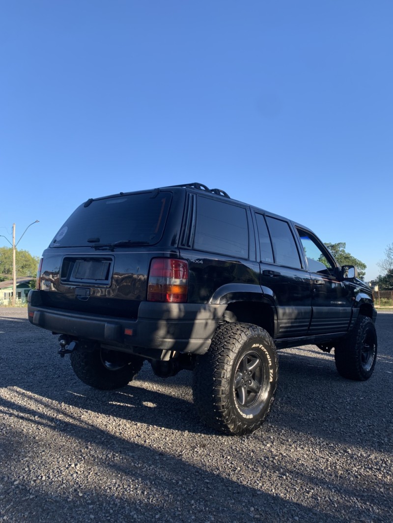 GRAND CHEROKEE 4.0 LAREDO 4X4 6I 12V GASOLINA 4P AUTOMÁTICO - 1998 - CAXIAS DO SUL