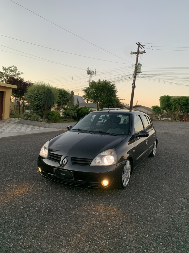 CLIO 1.0 16V FLEX 4P MANUAL - 2009 - CAXIAS DO SUL