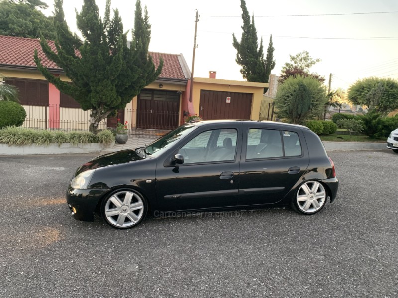 CLIO 1.0 16V FLEX 4P MANUAL - 2009 - CAXIAS DO SUL