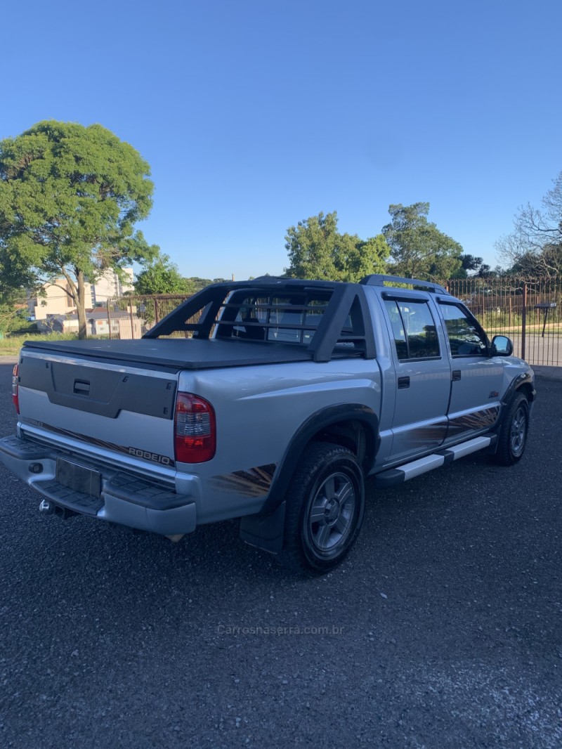 S10 2.8 RODEIO 4X4 CD 12V TURBO ELECTRONIC INTERCOOLER DIESEL 4P MANUAL - 2011 - CAXIAS DO SUL