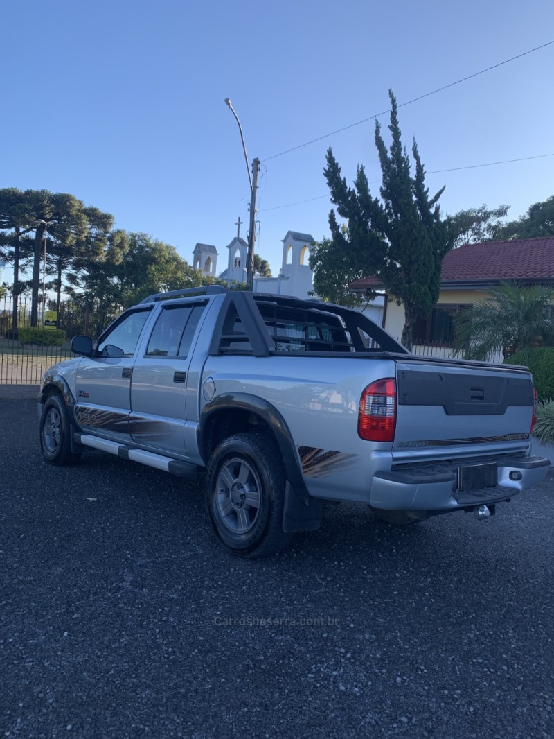 S10 2.8 RODEIO 4X4 CD 12V TURBO ELECTRONIC INTERCOOLER DIESEL 4P MANUAL - 2011 - CAXIAS DO SUL