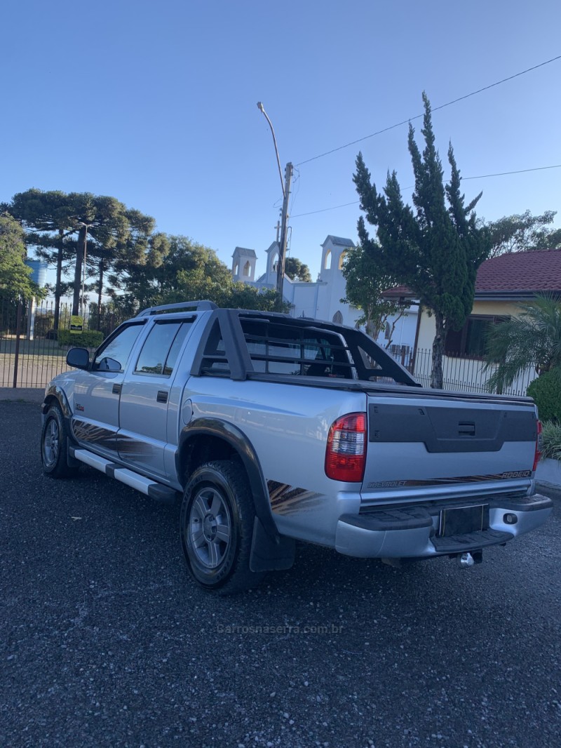 S10 2.8 RODEIO 4X4 CD 12V TURBO ELECTRONIC INTERCOOLER DIESEL 4P MANUAL - 2011 - CAXIAS DO SUL