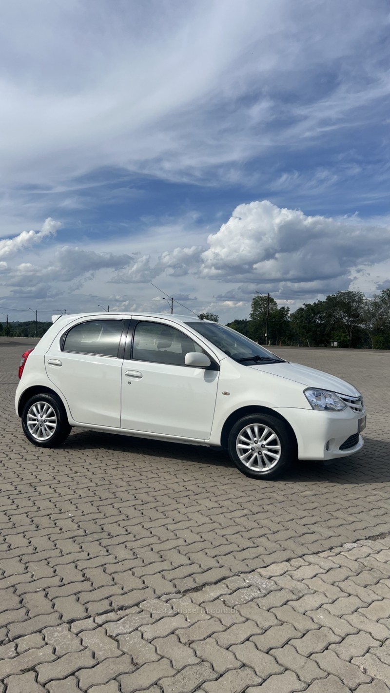 ETIOS 1.5 XLS 16V FLEX 4P MANUAL - 2013 - ANTôNIO PRADO