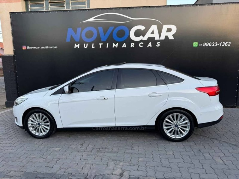 FOCUS 2.0 TITANIUM PLUS SEDAN 16V FLEX 4P AUTOMÁTICO - 2016 - ESTâNCIA VELHA