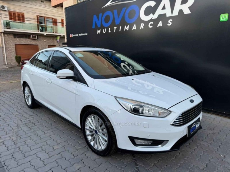 FOCUS 2.0 TITANIUM PLUS SEDAN 16V FLEX 4P AUTOMÁTICO - 2016 - ESTâNCIA VELHA