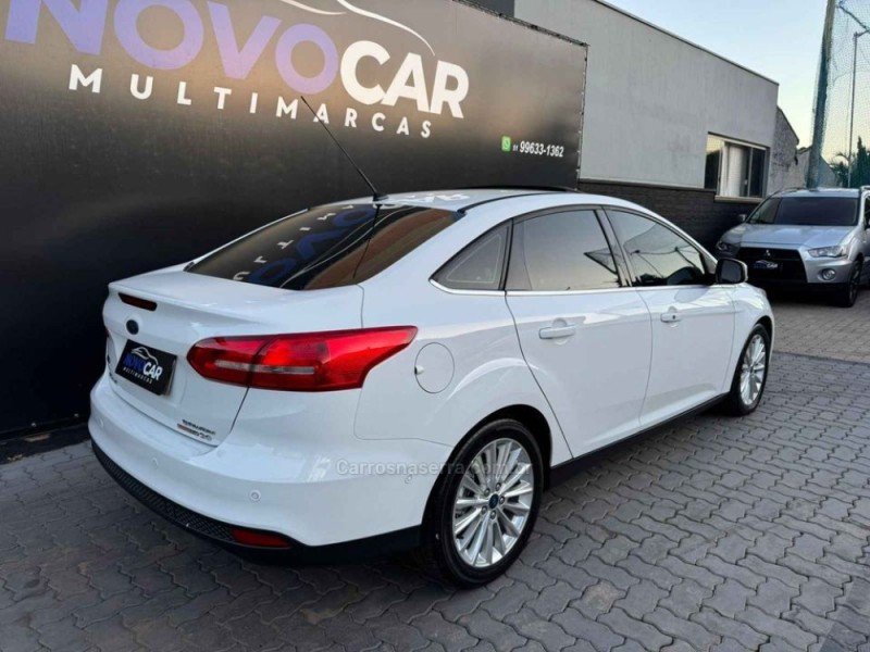 FOCUS 2.0 TITANIUM PLUS SEDAN 16V FLEX 4P AUTOMÁTICO - 2016 - ESTâNCIA VELHA