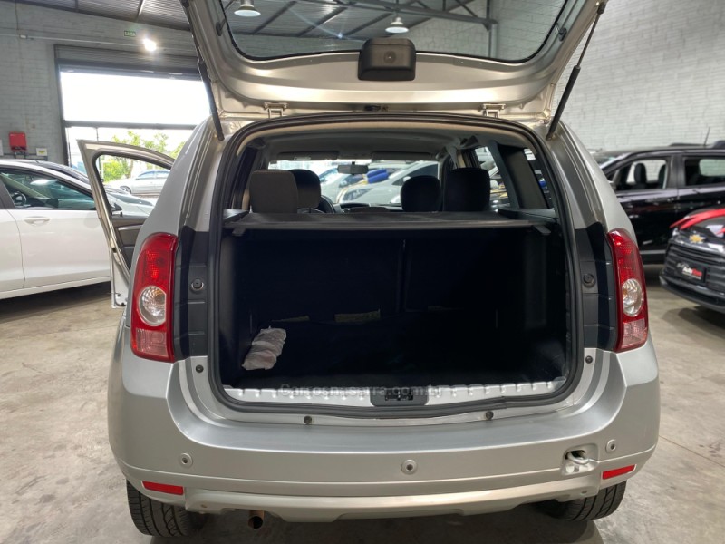 DUSTER 1.6 DYNAMIQUE 4X2 16V FLEX 4P MANUAL - 2013 - VACARIA