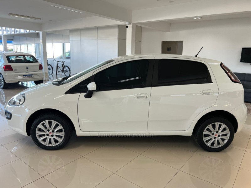 PUNTO 1.4 ATTRACTIVE 8V FLEX 4P MANUAL - 2015 - TAQUARA