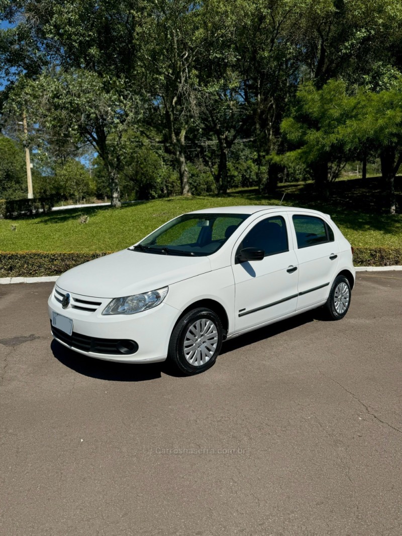 GOL 1.0 MI 8V FLEX 4P MANUAL G.V - 2010 - NOVA PRATA