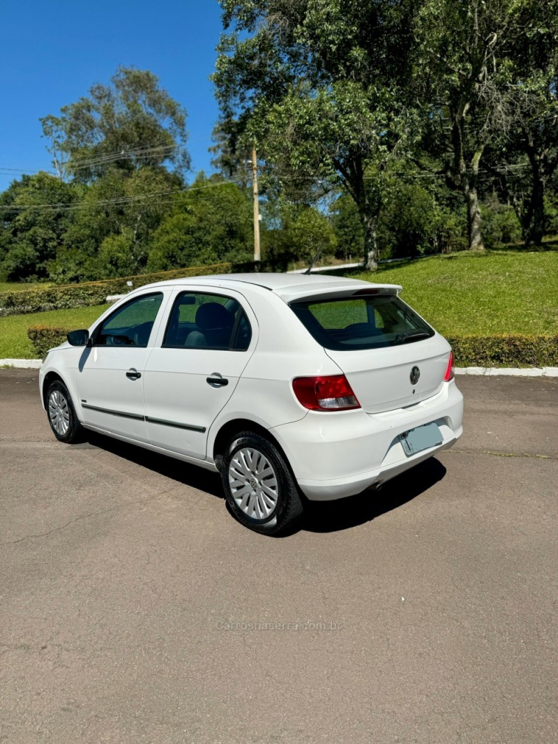 GOL 1.0 MI 8V FLEX 4P MANUAL G.V - 2010 - NOVA PRATA