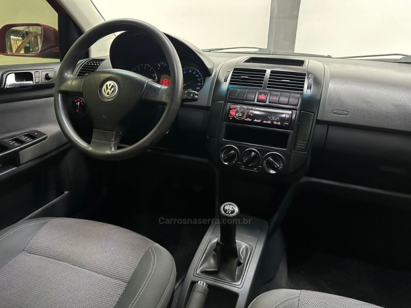 POLO 1.6 MI 8V TOTAL FLEX 4P MANUAL - 2009 - NOVO HAMBURGO