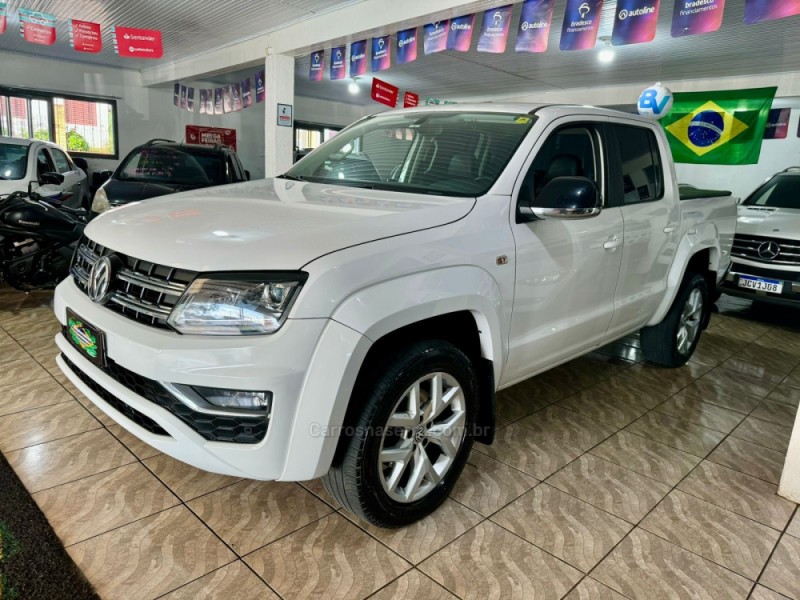 AMAROK 3.0 V6 TDI HIGHLINE CD DIESEL 4MOTION AUTOMÁTICO - 2020 - LAGOA VERMELHA