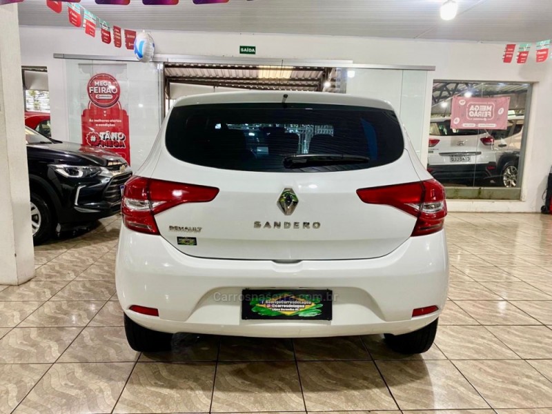 SANDERO 1.0 LIFE 12V FLEX 4P MANUAL - 2021 - LAGOA VERMELHA