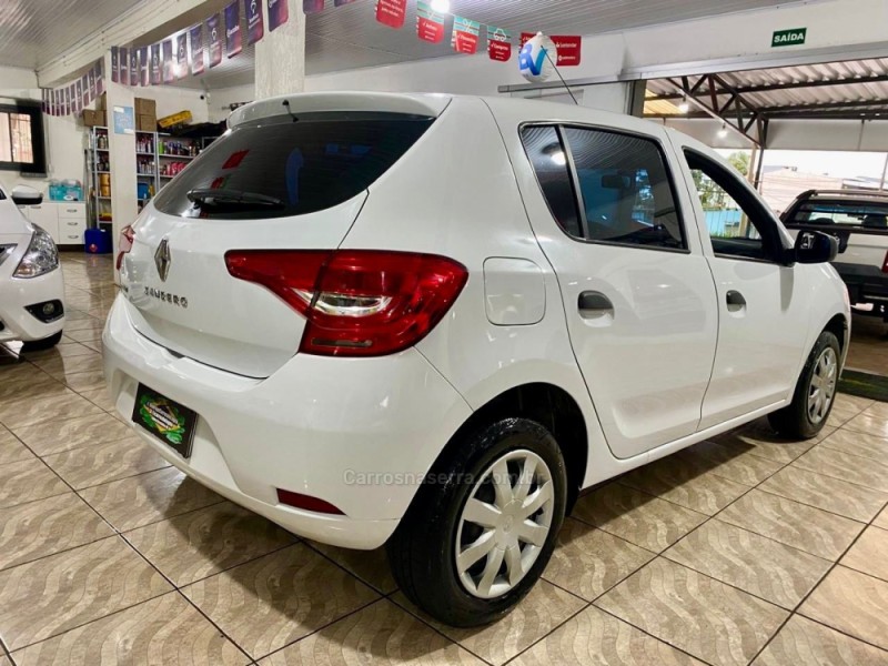 SANDERO 1.0 LIFE 12V FLEX 4P MANUAL - 2021 - LAGOA VERMELHA