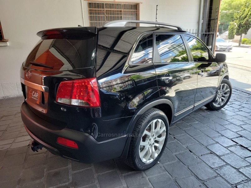 SORENTO 3.5 S.670 V6 4X4 24V GASOLINA 4P AUTOMÁTICO - 2011 - CAXIAS DO SUL