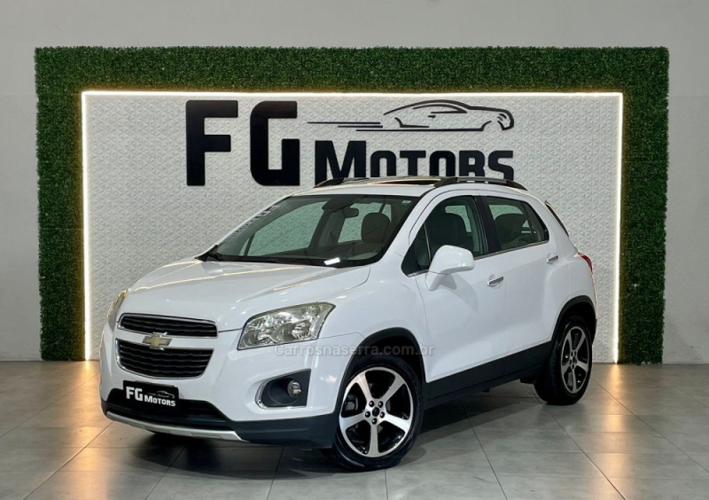 TRACKER 1.8 MPFI LTZ 4X2 16V FLEX 4P AUTOMÁTICO - 2015 - NOVO HAMBURGO