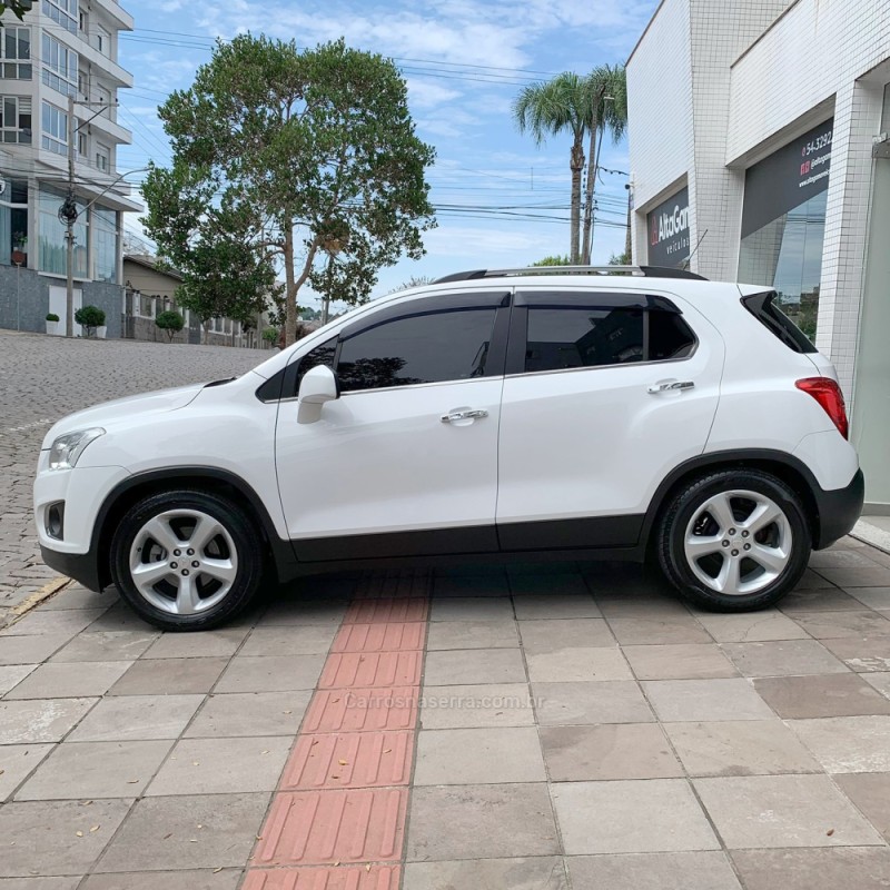 TRACKER 1.8 MPFI LTZ 4X2 16V FLEX 4P AUTOMÁTICO - 2015 - FLORES DA CUNHA