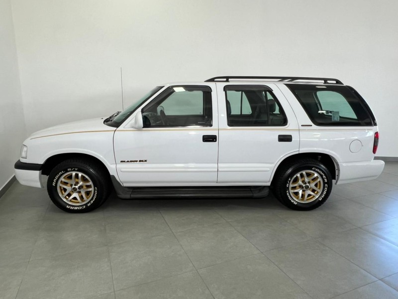 BLAZER 4.3 SFI DLX EXECUTIVE 4X2 V6 12V GASOLINA 4P MANUAL - 1999 - FARROUPILHA